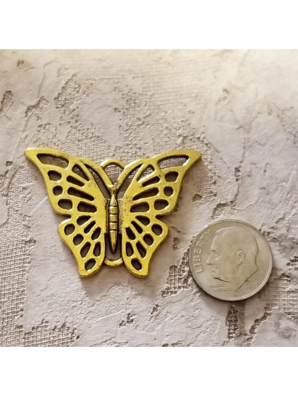 Filigree Butterfly Pendants Antiqued Gold Plated Pewter Metal 39x29mm 2 pcs